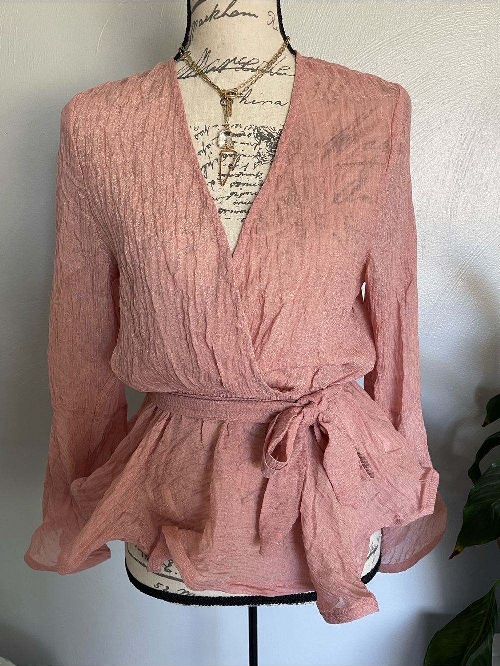 Muy Muy Dusty Blush Wrap Romper Small NWT Boho Bell Sleeve Cottagecore
